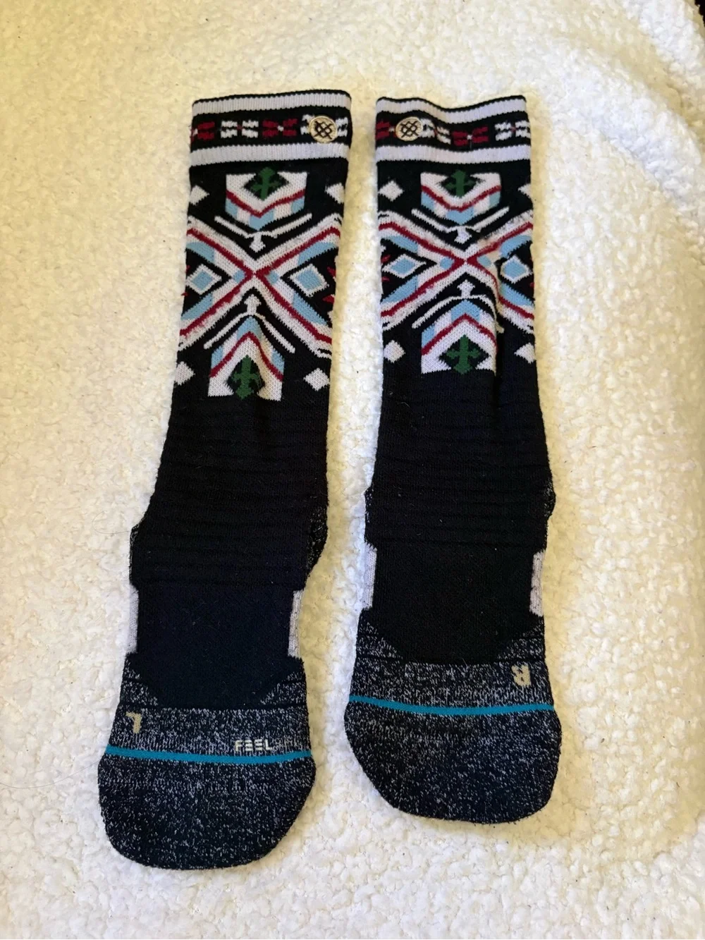 Unisex Stance Konsburgh snowboard socks with Geometric Designs